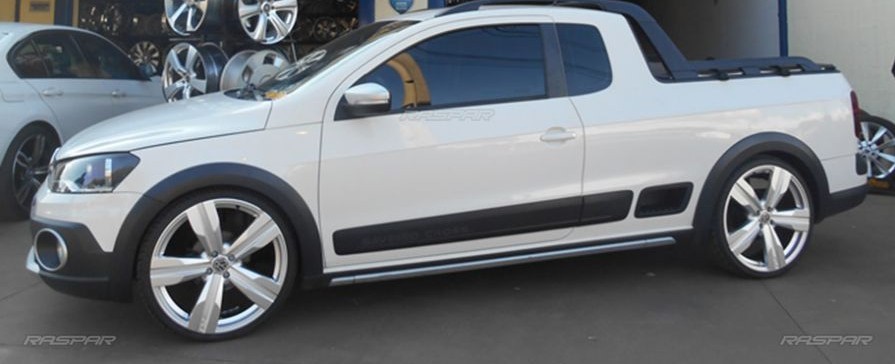 Volkswagen Saveiro com Rodas Aro 18 Presenza Pj 20